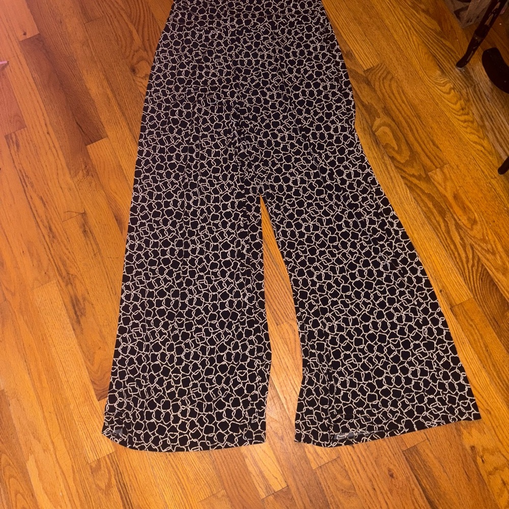 New Directions Black and White Wide Leg Pants